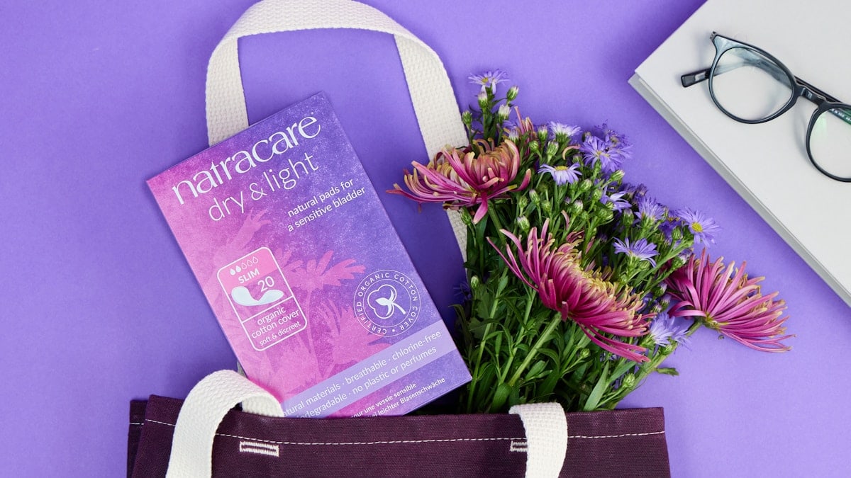 Natracare Dry and Light Incontinence Pads Discover Natracare Dry & Light incontinence pads made from natural materials for sensitive skin. For light urinary incontinence and bladder weakness. Incontinence products are used every day, so if you have an overactive bladder and sensitivity, it’s time to go plastic free. The average incontinence pad contains super-absorbents, dyes, and perfume — all of which can irritate intimate skin.